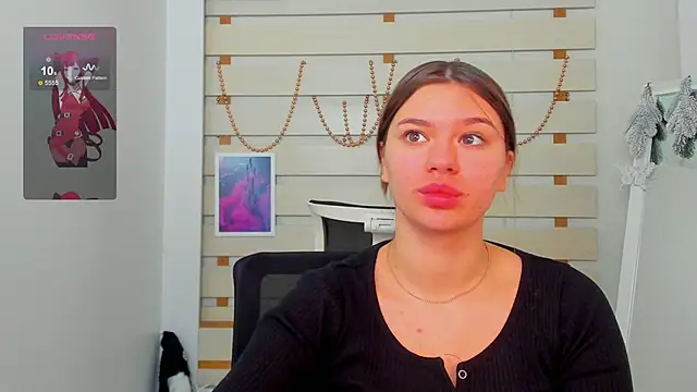 Snapshot of Josephine_Kiss chatting on 28, 12, 2024 Josephine Kiss online show from 28, 12, 2024