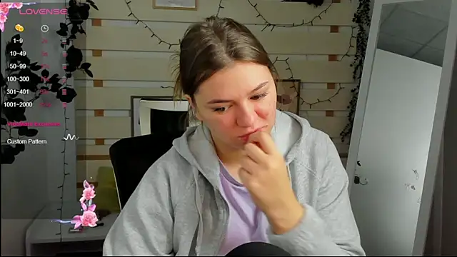 Josephine Kiss online show from 31, 3, 2026