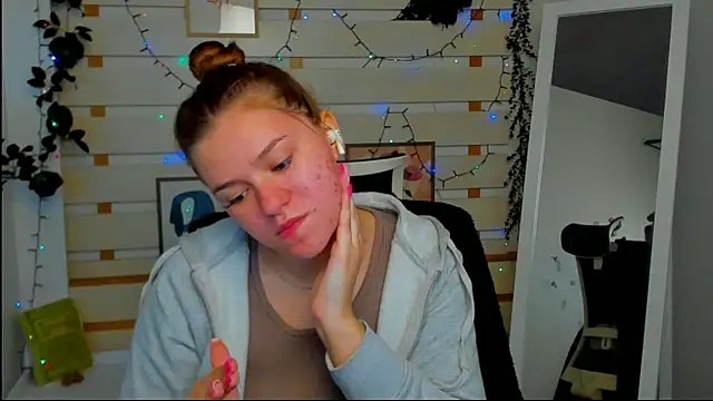 Snapshot of Josephine_Kiss chatting on 25, 4, 2026 Josephine Kiss online show from 25, 4, 2026