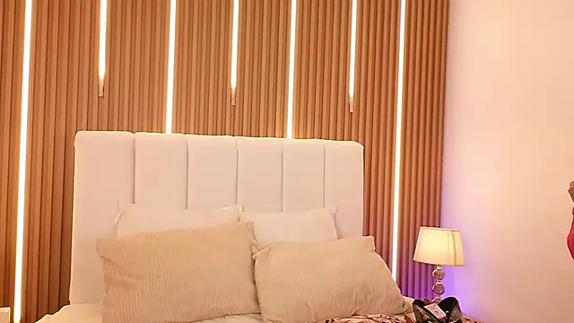 Tifanny Sweett online show from 12, 3, 2026