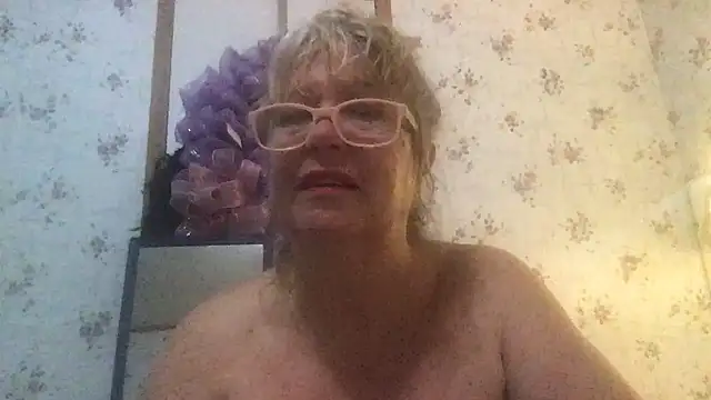 musclebooty70 online show from 15, 12, 2024