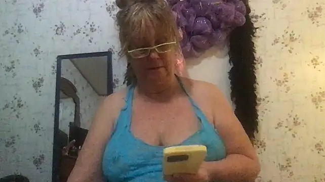 musclebooty70 online show from 19, 1, 2025