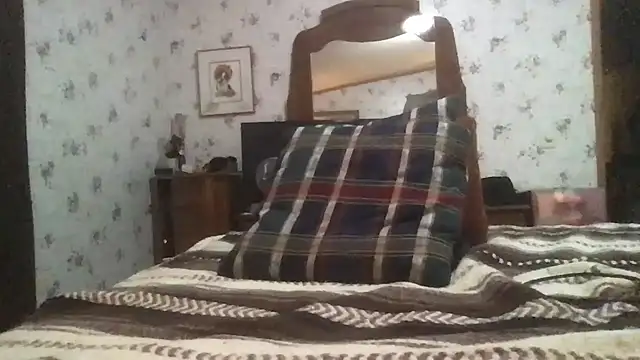 musclebooty70 online show from 5, 2, 2025