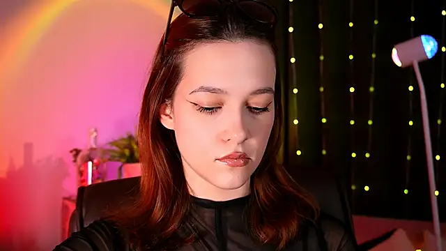 LolaLemona online show from 27, 6, 2026