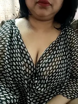 cuteyqueen online show from 25, 2, 2026