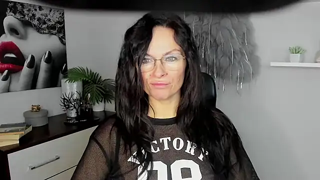 HelenLuxx online show from 20, 1, 2025