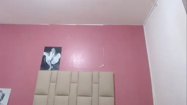 Amelia Debora Antonella online show from 4, 2, 2025