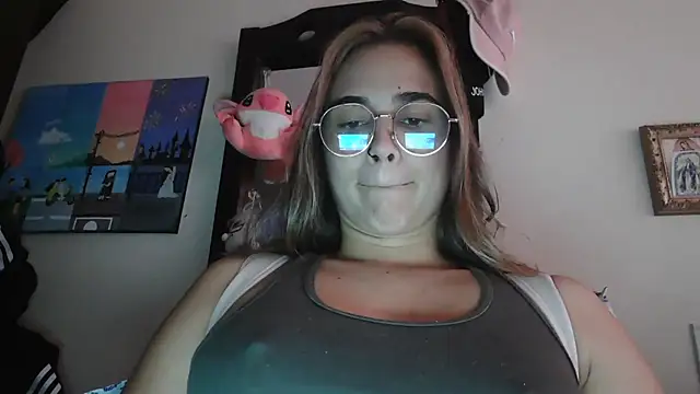 Snapshot of trianabell chatting on 15, 2, 2026 trianabell online show from 15, 2, 2026