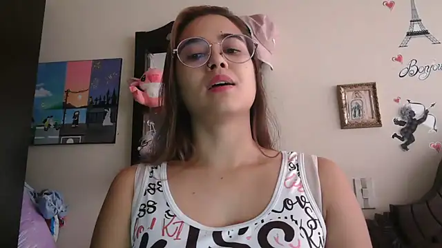 Snapshot of trianabell chatting on 17, 2, 2026 trianabell online show from 17, 2, 2026