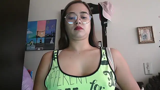 Snapshot of trianabell chatting on 21, 2, 2026 trianabell online show from 21, 2, 2026