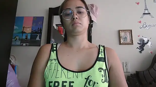 Snapshot of trianabell chatting on 24, 2, 2026 trianabell online show from 24, 2, 2026