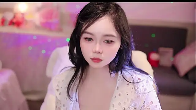 Snapshot of lilies-sweet chatting on 4, 12, 2025 lilies-sweet online show from 4, 12, 2025