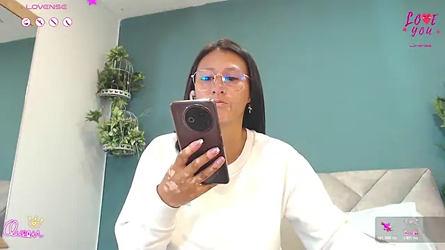 Snapshot of SharisWillian chatting on 15, 7, 2026 SharisWillian online show from 15, 7, 2026