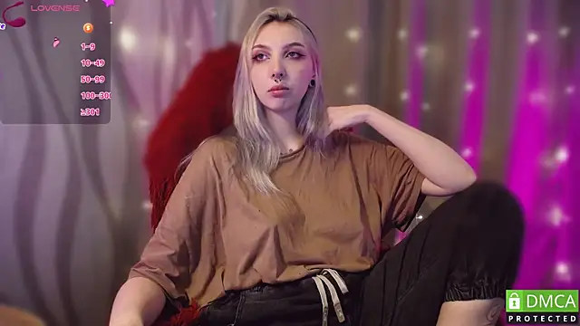 JustMeowGirl online show from 8, 2, 2025