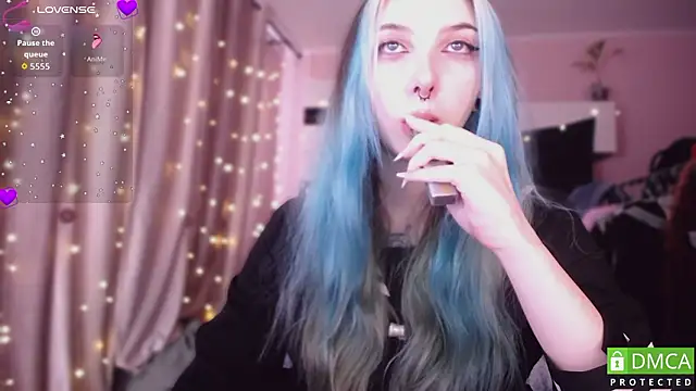 JustMeowGirl online show from 13, 3, 2026