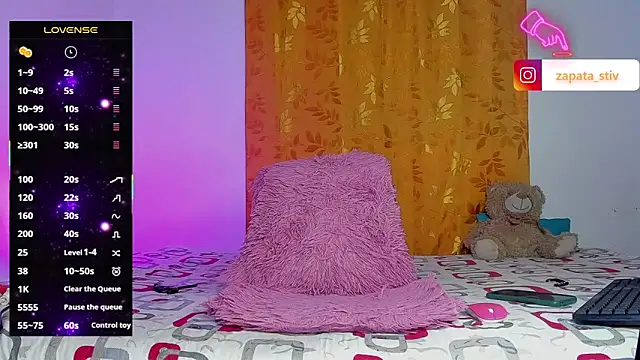Snapshot of estiben_05 chatting on 4, 3, 2025 estiben 05 online show from 4, 3, 2025