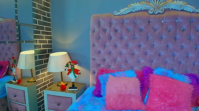 AdelaineBest online show from 17, 12, 2025