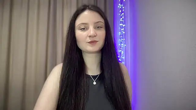 Snapshot of LocaAlis chatting on 5, 2, 2025 LocaAlis online show from 5, 2, 2025