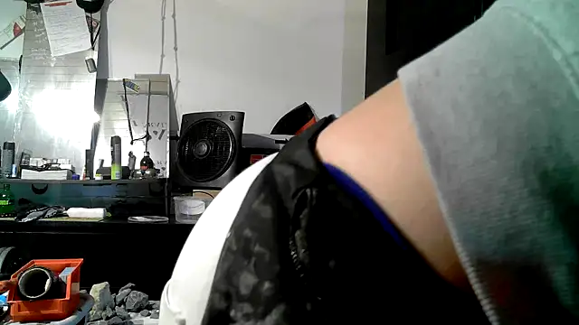 0815lukas2024 online show from 19, 10, 2025