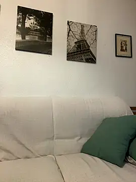 Kamaleonix online show from 2, 3, 2025