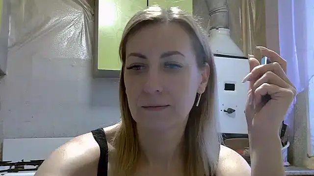 Snapshot of AshleyXHoney chatting on 9, 12, 2024 AshleyXHoney online show from 9, 12, 2024