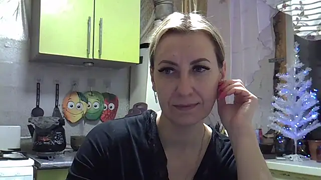 Snapshot of AshleyXHoney chatting on 31, 12, 2024 AshleyXHoney online show from 31, 12, 2024