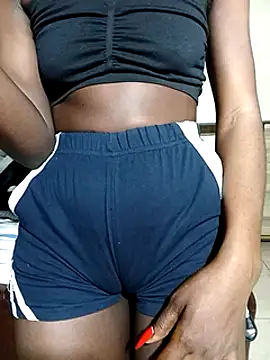 julietunderwoood online show from 16, 3, 2025