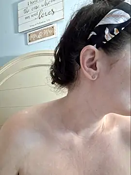 Snapshot of MilfyMrsRobinson chatting on 18, 2, 2025 MilfyMrsRobinson online show from 18, 2, 2025
