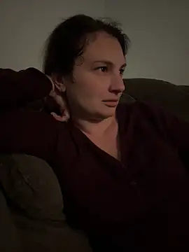 Snapshot of MilfyMrsRobinson chatting on 8, 3, 2025 MilfyMrsRobinson online show from 8, 3, 2025