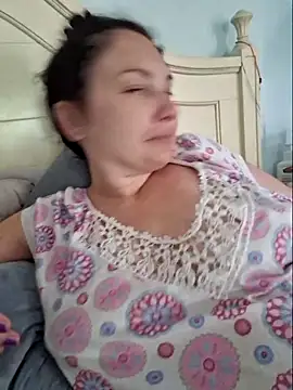 Snapshot of MilfyMrsRobinson chatting on 9, 3, 2025 MilfyMrsRobinson online show from 9, 3, 2025