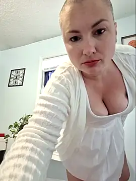 Snapshot of MilfyMrsRobinson chatting on 16, 5, 2026 MilfyMrsRobinson online show from 16, 5, 2026