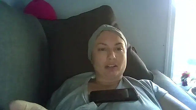 Snapshot of MilfyMrsRobinson chatting on 24, 6, 2026 MilfyMrsRobinson online show from 24, 6, 2026