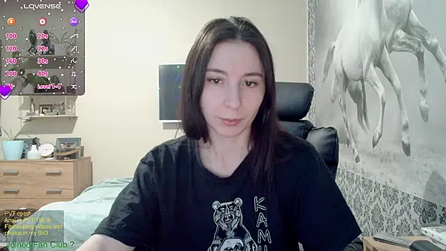 Wowpornoo online show from 24, 1, 2025