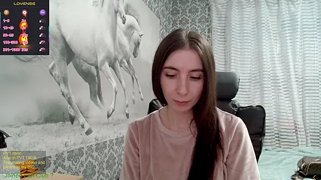 Wowpornoo online show from 25, 2, 2025