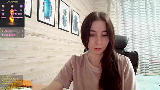 Wowpornoo online show from 5, 3, 2025