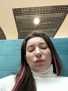 MooonReal online show from 6, 3, 2025