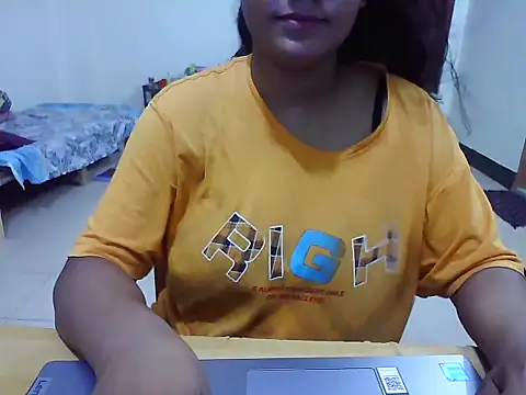 Snapshot of JustinaIra chatting on 11, 10, 2025 JustinaIra online show from 11, 10, 2025