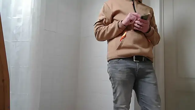 Snapshot of maxmueller321 chatting on 25, 2, 2025 maxmueller321 online show from 25, 2, 2025