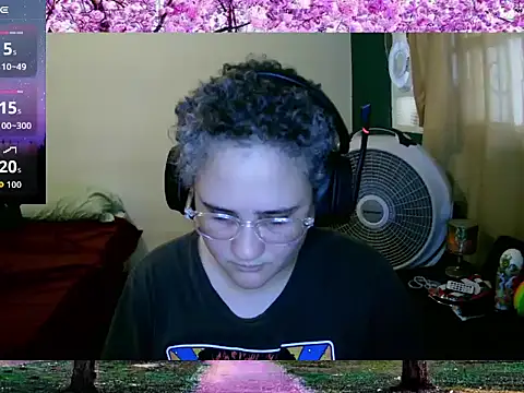 Snapshot of lolalicious_758 chatting on 17, 9, 2025 lolalicious 758 online show from 17, 9, 2025