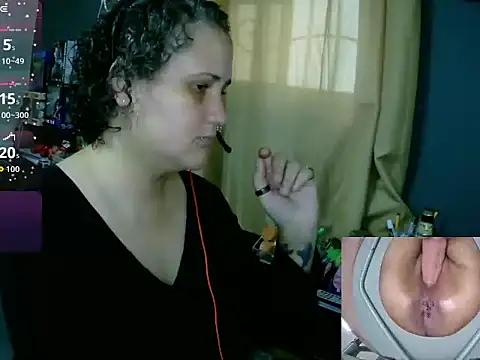 Snapshot of lolalicious_758 chatting on 19, 5, 2026 lolalicious 758 online show from 19, 5, 2026