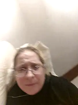 Snapshot of Icedcoffee2024 chatting on 25, 2, 2025 Icedcoffee2024 online show from 25, 2, 2025