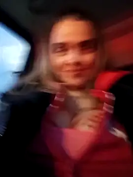 hugebobbs online show from 31, 10, 2025