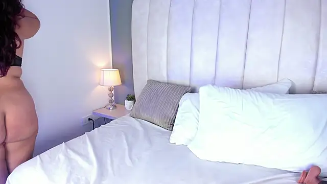 MelissaKarterrs online show from 25, 2, 2025