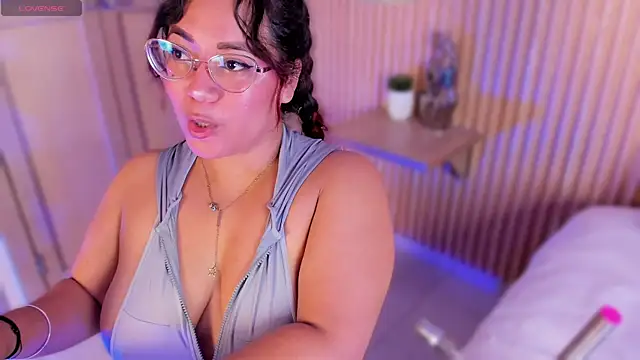 Snapshot of MelissaKarterrs chatting on 13, 4, 2026 MelissaKarterrs online show from 13, 4, 2026