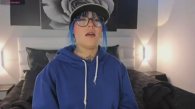 sofi bakerr online show from 3, 11, 2025