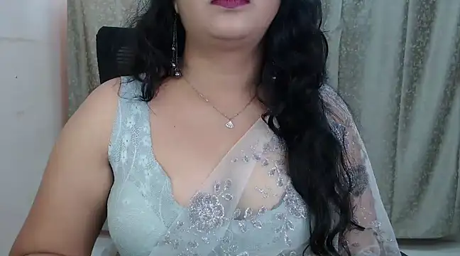 Snapshot of Inviting_Aanya chatting on 2, 12, 2024 Inviting Aanya online show from 2, 12, 2024