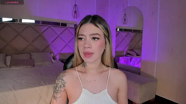 ViolettHansson online show from 12, 1, 2026