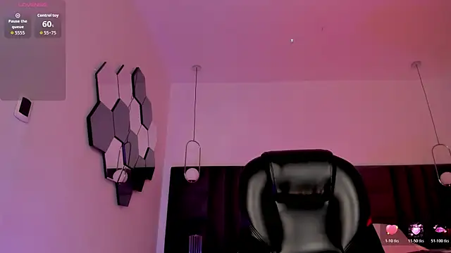 ViolettHansson online show from 4, 2, 2026