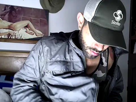 hideonbush051 online show from 26, 9, 2025