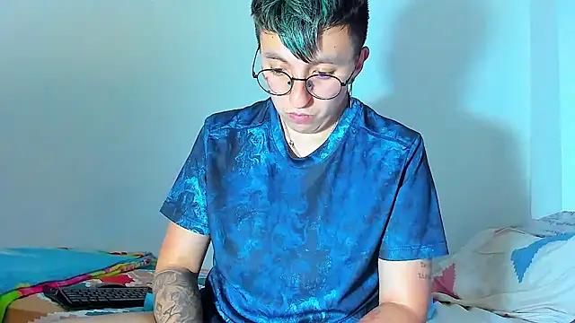 Sexyboy 666 online show from 16, 12, 2025